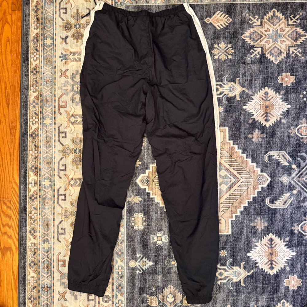 Nike Women’s Black Windrunner Tear-Away Track Snap Pants Size Small 29” Inseam - Picture 5 of 10